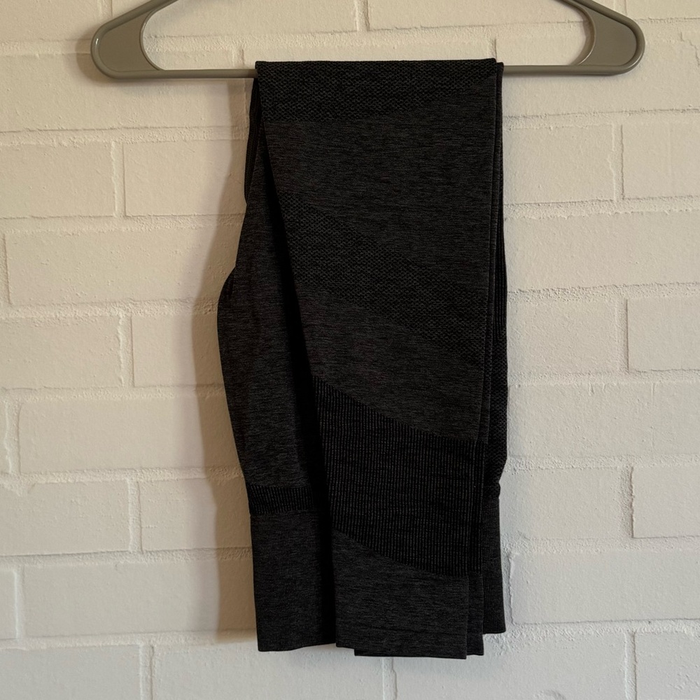 H&M Sport Charcoal Gray Leggings